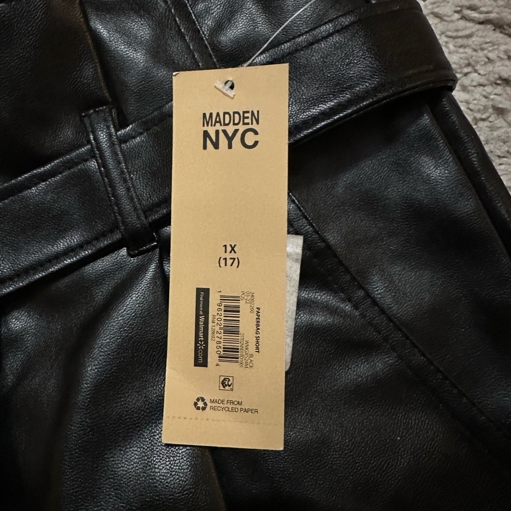 Womens 1X (17) Vegan Leather PAPERBAG Short Madden NYC Belted Black Zip NWT - Picture 9 of 9